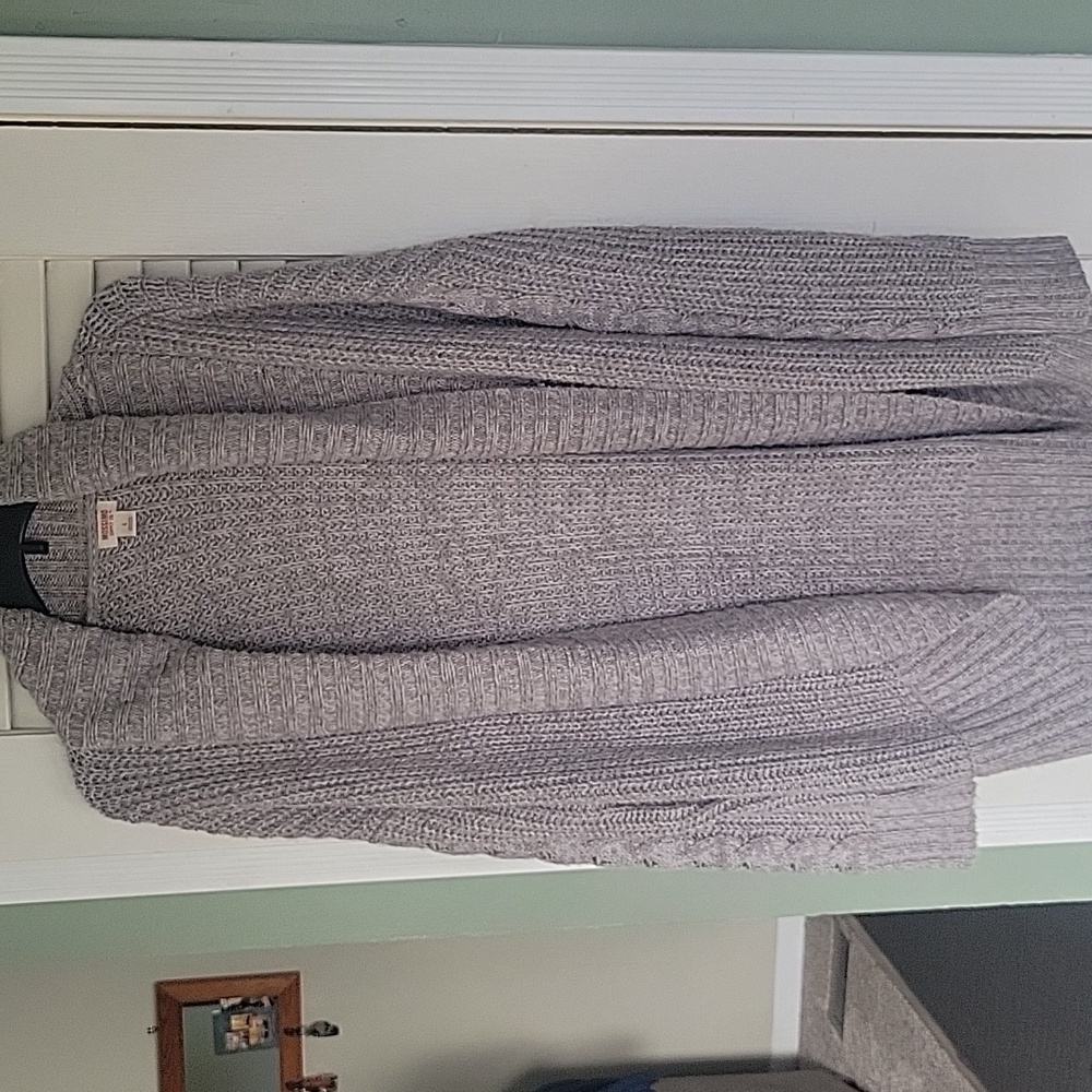 Women's sweater